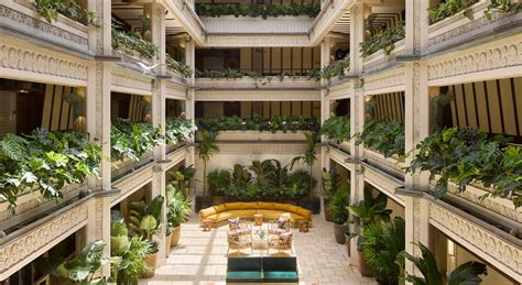 𝗧𝗛𝗘 𝟭𝟬 𝗕𝗘𝗦𝗧 Hotels in Coconut Grove (Miami) of 2024.